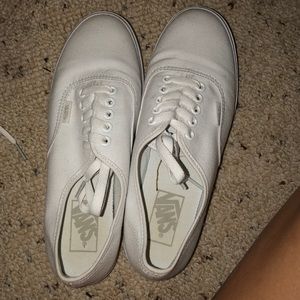 NEW WHITE VANS